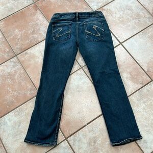 Silver Santorini stretch, low rise capris size 27 waist